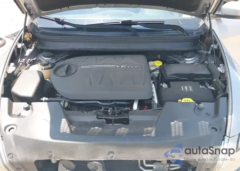 2018 Jeep Cherokee Latitude Fwd z USA, uszkodzony, nr VIN 1C4PJLCX8JD523783